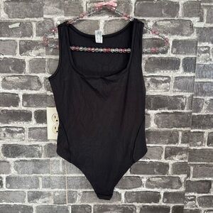 NWT Lululemon wundermost Nulu Square-Neck Sleeveless Bodysuit black thong